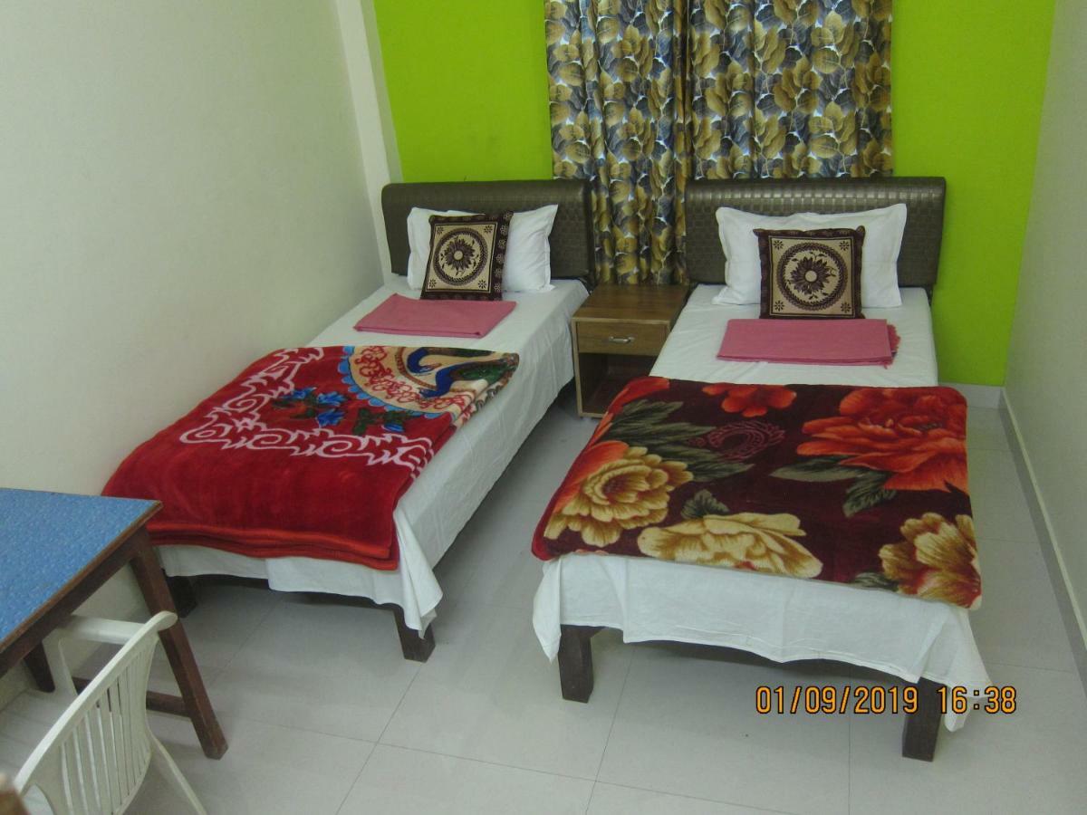 Kedar Guest House -Feel At Home Varanasi Exterior foto